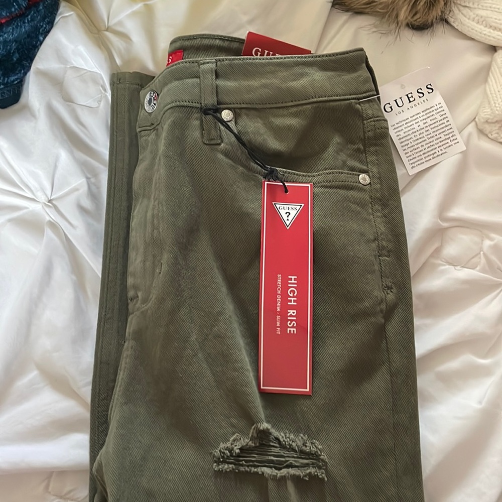 guess green jeans